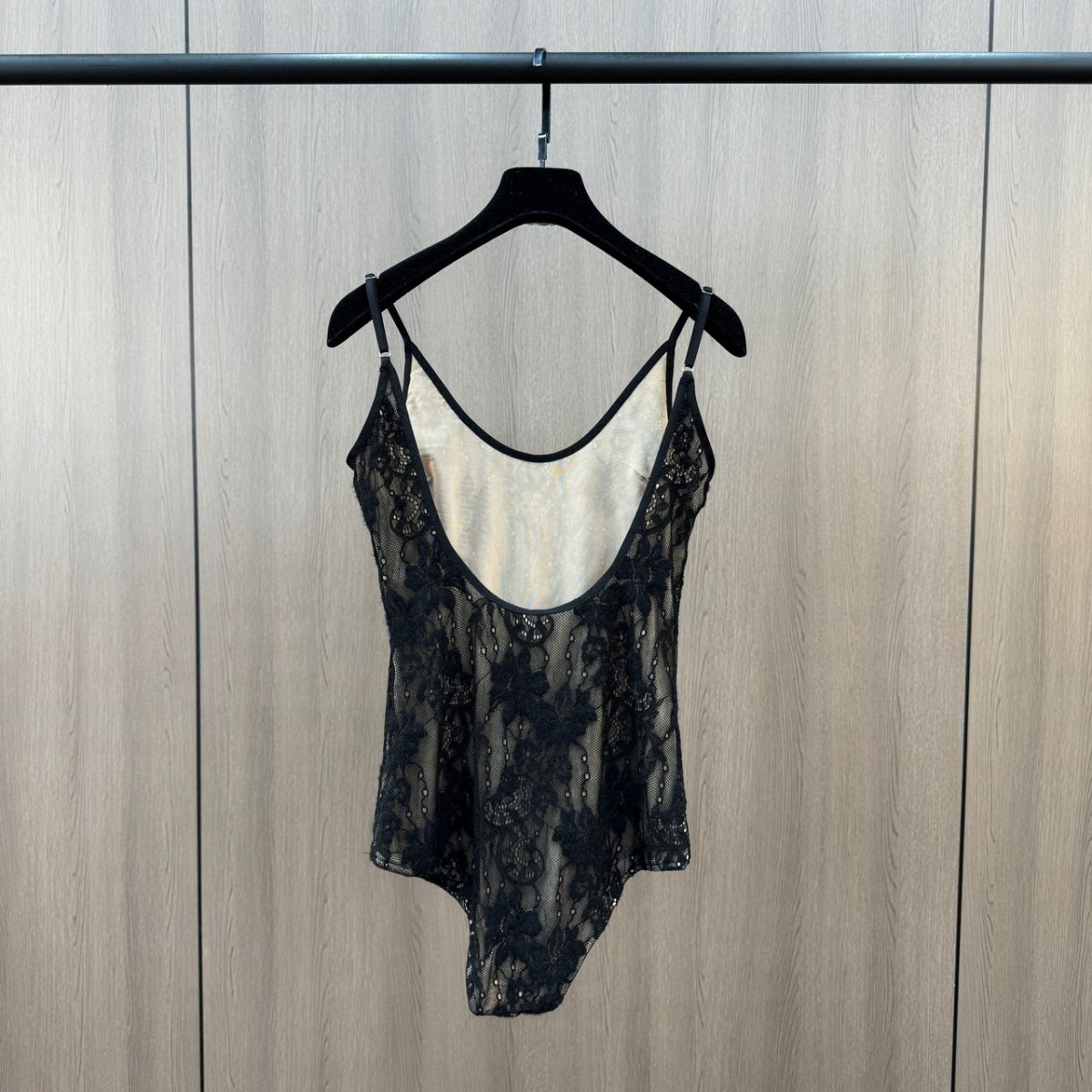 Novedad 2026: Camisola de encaje sin espalda estilo Y2K para mujer, top sin mangas blanco ajustado para primavera/verano, ideal como prenda exterior.