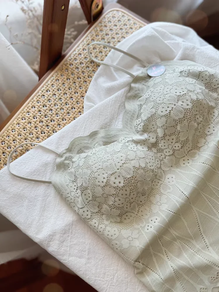 Top de encaje sexy con tirantes, bralette sin espalda, sujetador inalámbrico para mujer con almohadillas fijas, estilo sujeta...