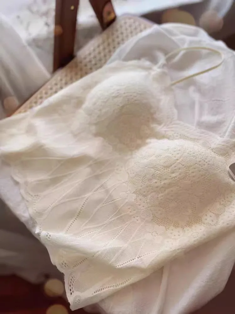 Top de encaje sexy con tirantes, bralette sin espalda, sujetador inalámbrico para mujer con almohadillas fijas, estilo sujeta...