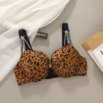 Conjunto de lencería para mujer con encaje - Imagen 6