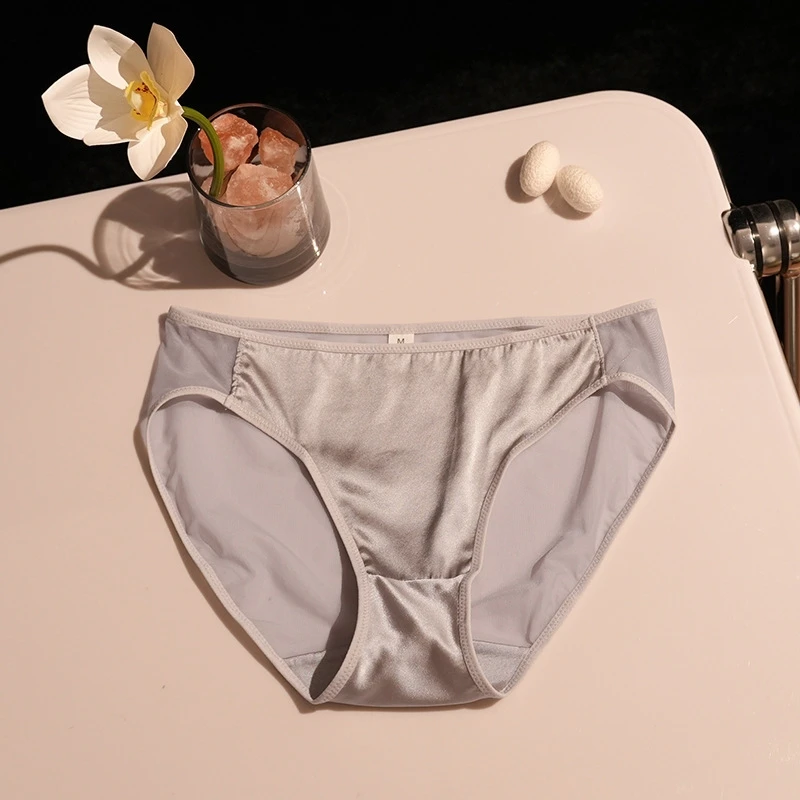 Sujetador de satén de seda 93.8% BirdTree, sin aros, con encaje y malla, sexy, para senos pequeños, ropa interior fina, novedad primavera-verano 2026 P435115QM