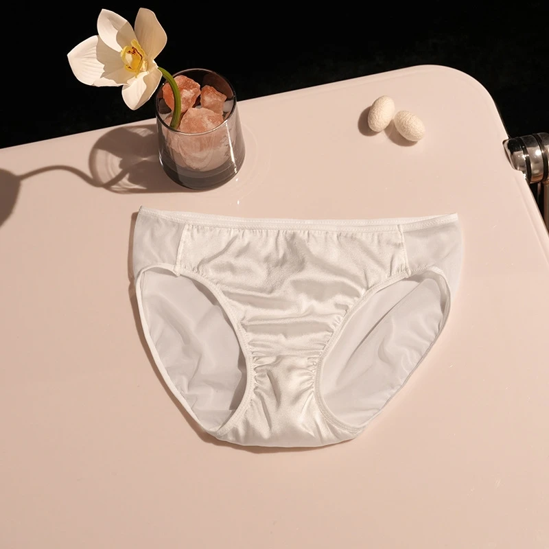 Sujetador de satén de seda 93.8% BirdTree, sin aros, con encaje y malla, sexy, para senos pequeños, ropa interior fina, novedad primavera-verano 2026 P435115QM