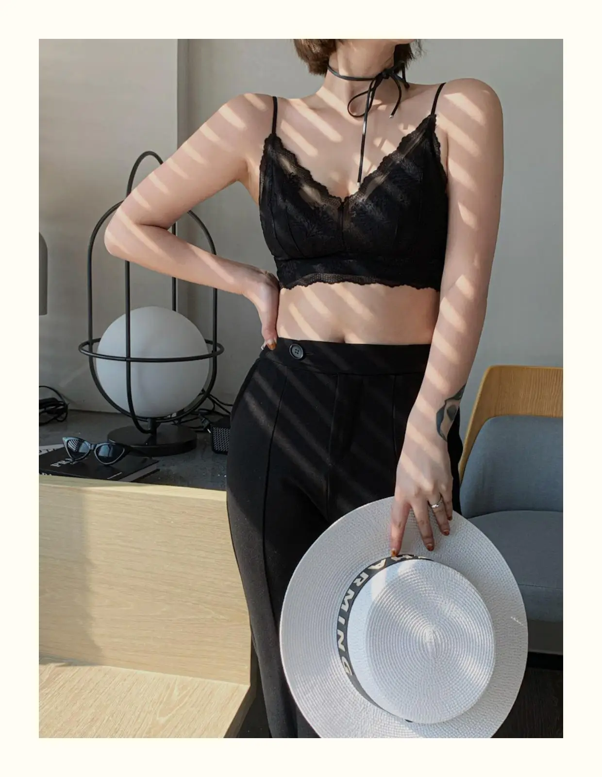 Sujetador de encaje ultrafino sexy sin espalda, bralette sin tirantes, ropa interior femenina, copa con orejas de conejo de c...