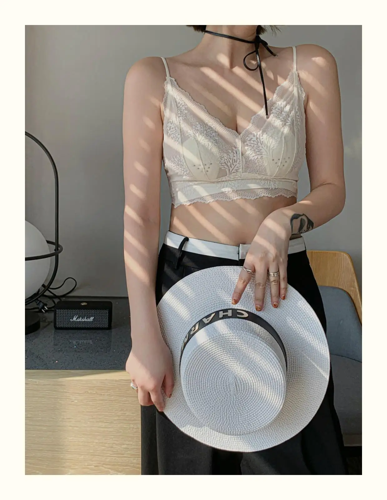 Sujetador de encaje ultrafino sexy sin espalda, bralette sin tirantes, ropa interior femenina, copa con orejas de conejo de c...