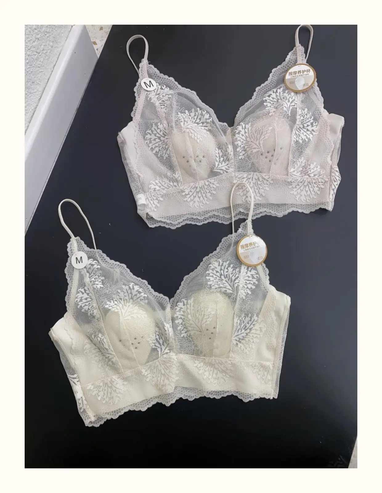 Sujetador de encaje ultrafino sexy sin espalda, bralette sin tirantes, ropa interior femenina, copa con orejas de conejo de c...