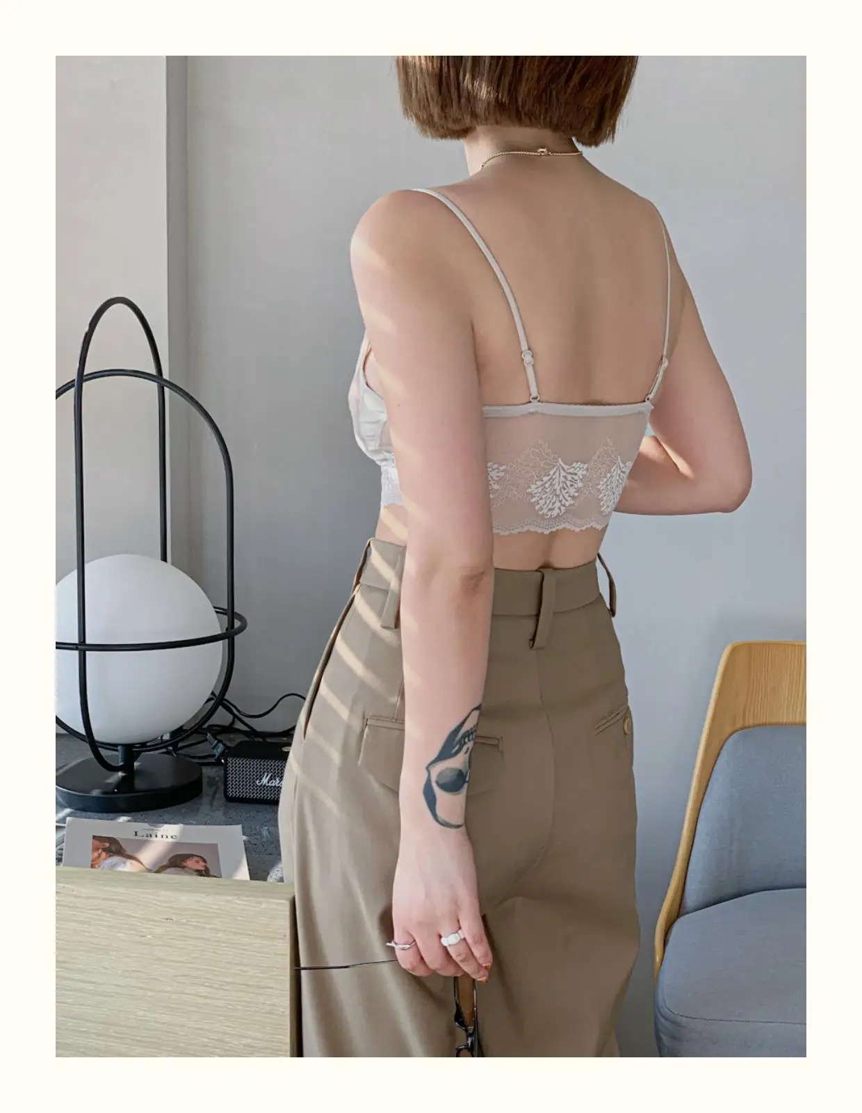 Sujetador de encaje ultrafino sexy sin espalda, bralette sin tirantes, ropa interior femenina, copa con orejas de conejo de c...