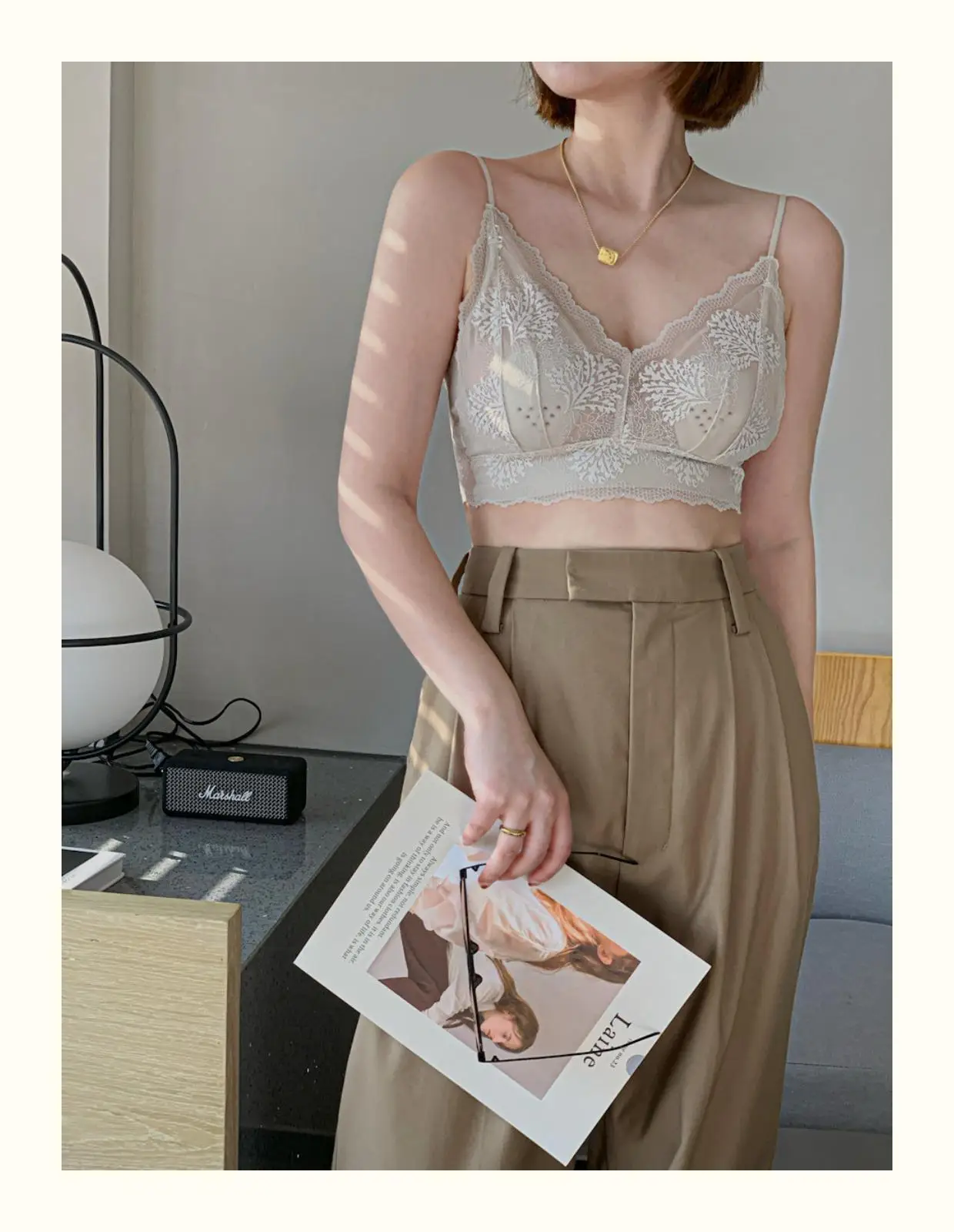 Sujetador de encaje ultrafino sexy sin espalda, bralette sin tirantes, ropa interior femenina, copa con orejas de conejo de c...