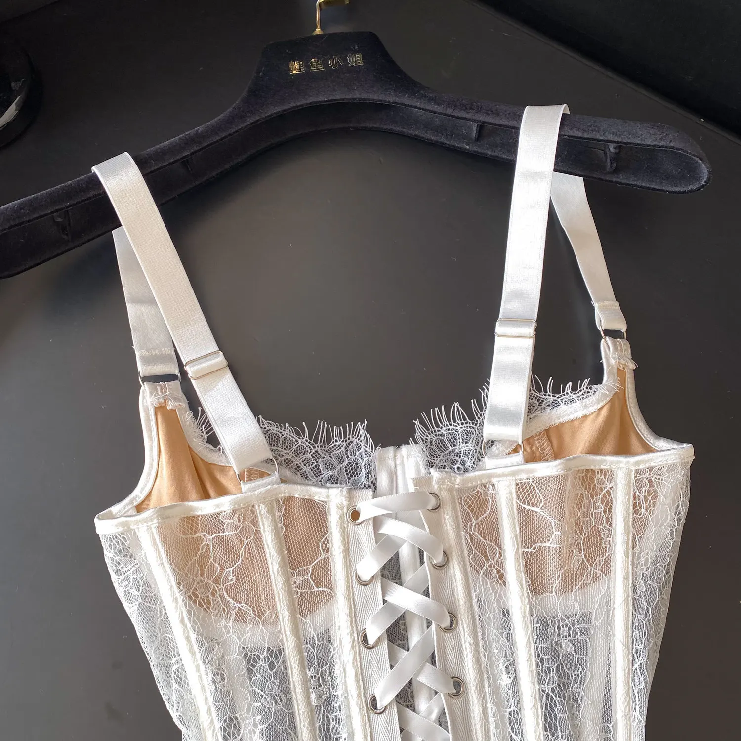 Corset para mujer con encaje y sin mangas