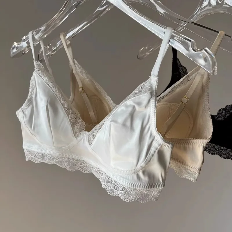 Sujetador de satén con encaje fino para mujer, sin aros, con diseño de espalda hermosa, tirantes dobles fijos, copa en V y do...