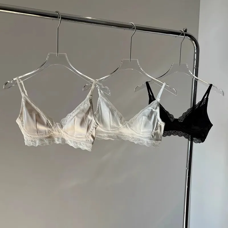 Sujetador de satén con encaje fino para mujer, sin aros, con diseño de espalda hermosa, tirantes dobles fijos, copa en V y do...
