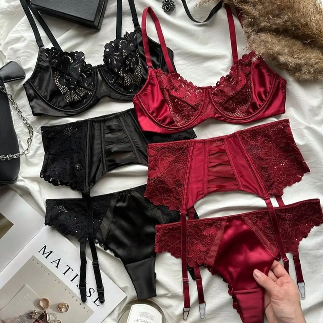 Toucheart-Conjunto de 3 piezas de ropa interior Sexy para mujer, conjunto de sujetador fino de encaje transparente de malla con faja, traje de lencería Sexy nuevo