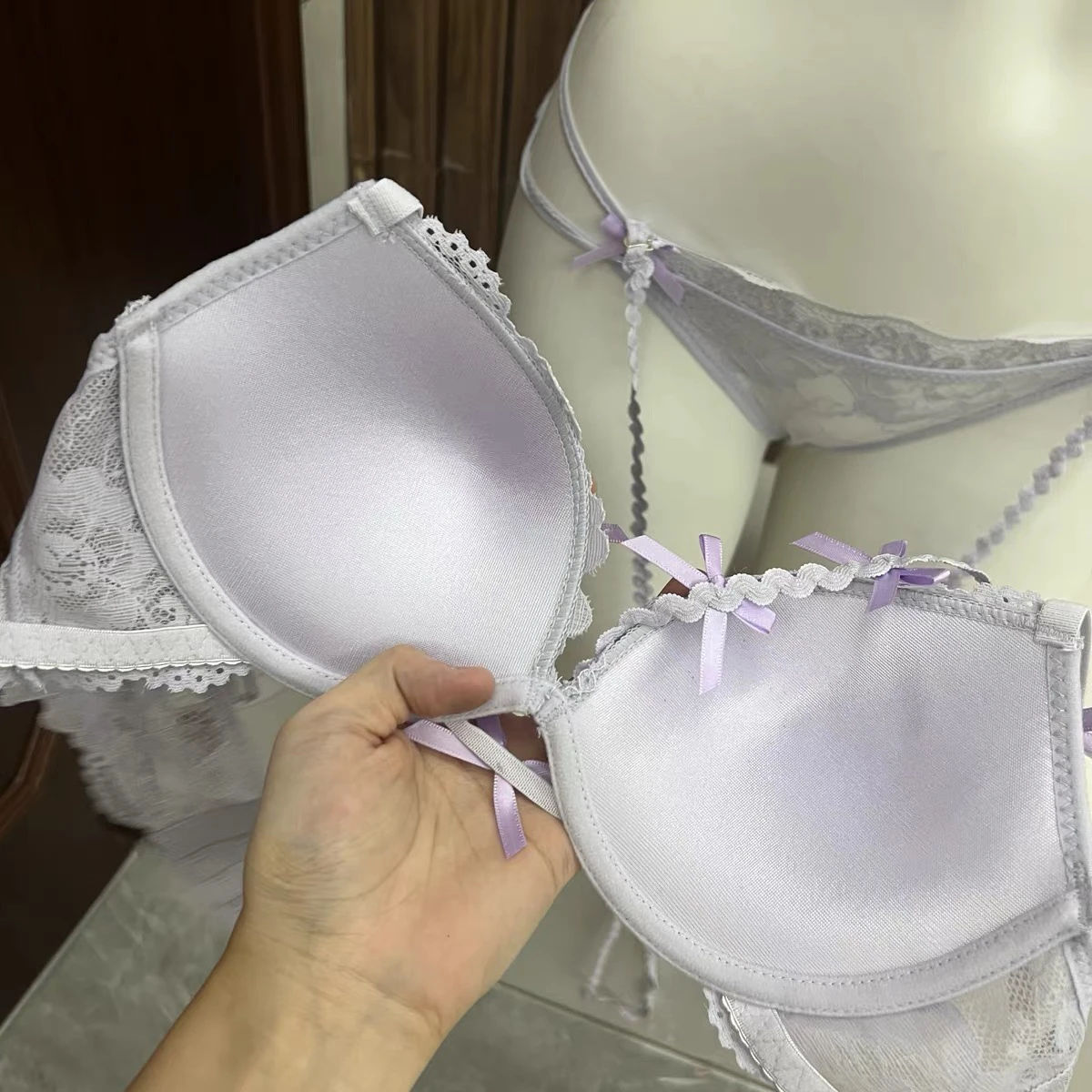 YUQI nuevo conjunto de sujetador de encaje inalámbrico para mujer Push Up, pecho pequeño antiflacidez estilo Sexy y puro ajuste cómodo sin arosYouthfu