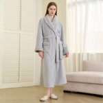 Albornoces para parejas para hombres Toalla de baño de invierno Estilo Pijamas Bata Doble capa Engrosada Lana de coral larga Lana de olefina para mujeres - Imagen 6