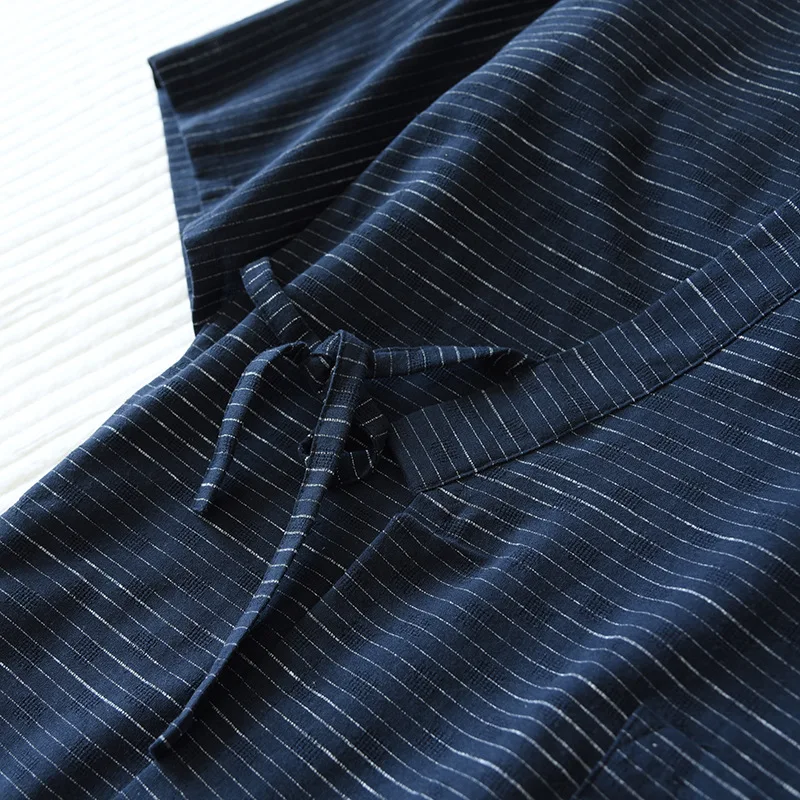 Bata para hombre de manga corta
