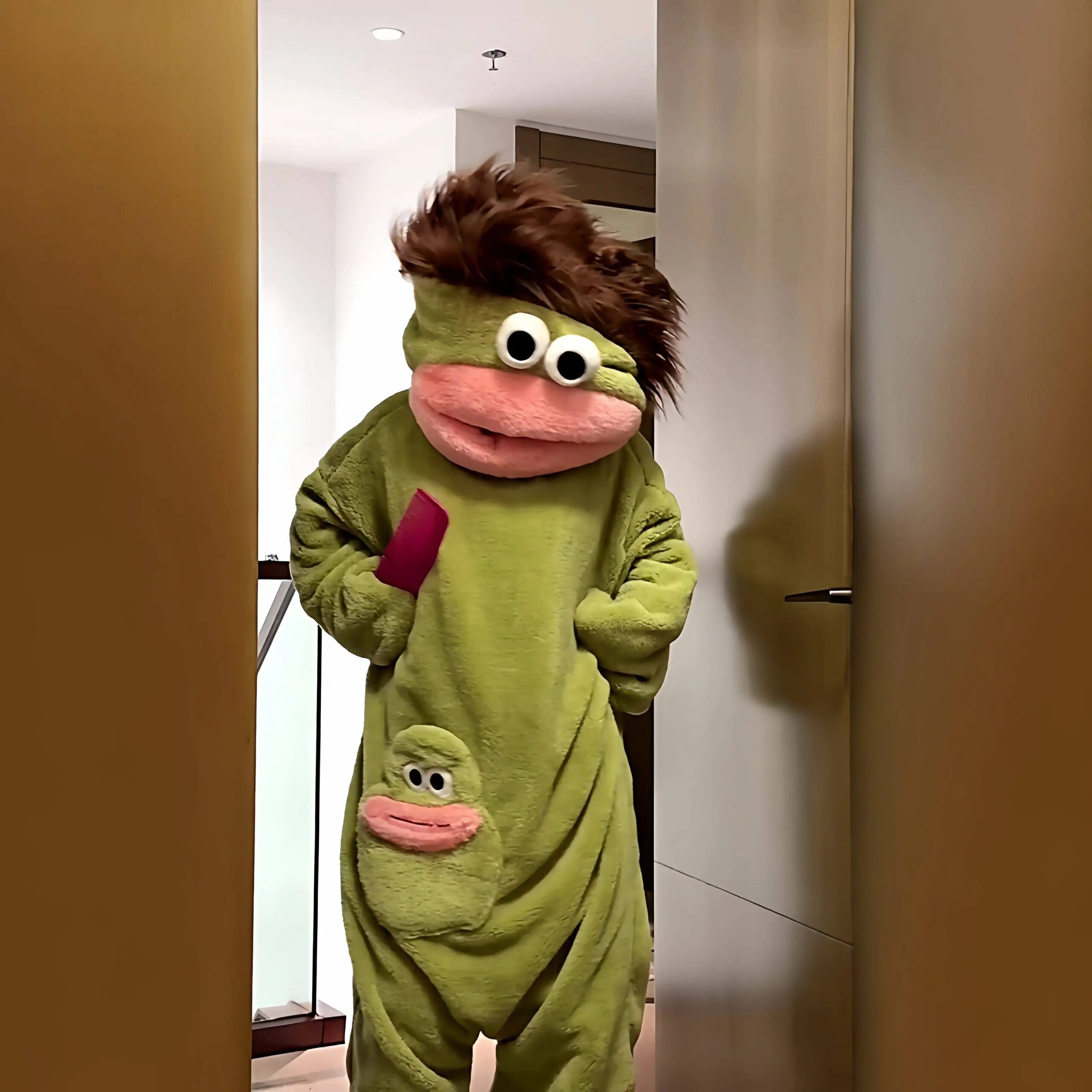 Pijama de una pieza con diseño de monstruo de boca grande, lindo y divertido, de forro polar grueso, ropa de casa para parejas, hombres y mujeres, pijama de dibujos animados para otoño e invierno.