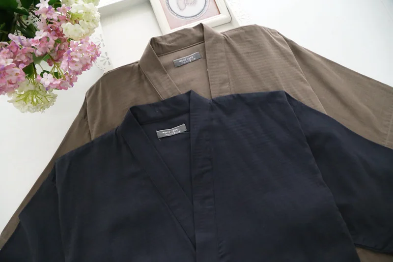 Bata para hombre de manga corta