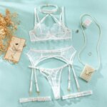 Conjunto de lencería para mujer con encaje y cinturón - Imagen 6