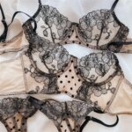 Conjunto de lencería para mujer con encaje