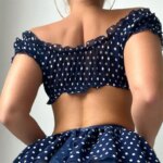 Conjunto Erótico de 3 Piezas para Mujer: Falda Corta con Tirantes, Lencería Sexy con Puntos, Falda Abullonada con Hombros Descubiertos, Conjunto Exótico con Puntos