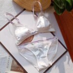 Conjunto de sujetador y bragas estilo francés, bralette sin aros con copas triangulares, con detalles de encaje, ropa interior para jóvenes damas con busto pequeño, lencería diaria. - Imagen 3