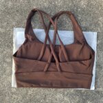 Sujetador deportivo de Color sólido con espalda cruzada para mujer, Top ajustado de alta resistencia, ropa interior de entrenamiento integral para gimnasio y Yoga con almohadilla para el pecho - Imagen 4