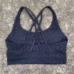 Sujetador deportivo de Color sólido con espalda cruzada para mujer, Top ajustado de alta resistencia, ropa interior de entrenamiento integral para gimnasio y Yoga con almohadilla para el pecho - Imagen 6