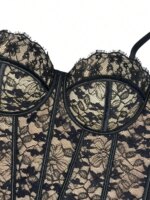 Top corsé de encaje negro para mujer, con detalles florales, y body moldeador. - Imagen 2
