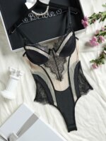 Conjunto de lencería sexy de encaje bordado ultrafino francés para mujer, body de malla transpirable, mono tentador con aberturas.