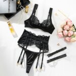 Conjunto de lencería de encaje de 4 piezas para mujer con sujetador push-up con aros, cinturón de liguero con varillas, tanga y anillos para las piernas para un uso íntimo y sexy. - Imagen 6