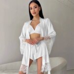 Vestido de noche Sexy para mujer, bata con cuello en V, albornoz de encaje satinado, camisón de media manga, ropa de dormir francesa Sexy de satén sedoso