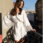 Bata de satén blanca para novia, Kimono de seda con mangas de encaje para dama de honor