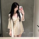 Conjunto de Pijama de Satén con Cuello en V y Encaje para Mujer, Camisón Sexy y Encantador con Tirantes y Cuello Puntiagudo, Ideal para el Hogar, NUEVO - Imagen 2