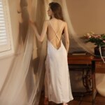 Camisón de satén para mujer, lencería Sexy, ropa de dormir con tirantes finos, cuello en V, Espalda descubierta, seda satinada, longitud hasta el tobillo, camisón de encaje - Imagen 4