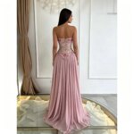 Vestidos de Noche JEHETH Personalizados en Rosa Empolvado sin Tirantes 2026, Vestidos de Gala Largos hasta el Suelo con Cuentas Coloridas de Chifón - Imagen 2