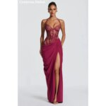 Vestidos de Noche Contessa Personalizados en Magenta, Vestidos de Fiesta Sexys con Cuello Halter, Bordado de Encaje, Plisados y Abertura Lateral Alta
