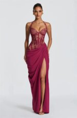 Vestidos de Noche Contessa Personalizados en Magenta, Vestidos de Fiesta Sexys con Cuello Halter, Bordado de Encaje, Plisados y Abertura Lateral Alta - Imagen 3