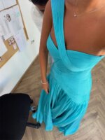 Vestidos de Noche Elegantes de Chifón Azul con Pedrería Personalizados Contessa, Estilo A-Line sin Tirantes con Chal, Plisados Formales para Fiesta de Gala - Imagen 5