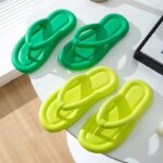 Chanclas de suela blanda EVA para mujer, zapatillas de nube antideslizantes para playa y verano, chanclas de baño con Clip y plataforma gruesa para mujer 2024 - Imagen 5