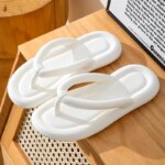 Chanclas de suela blanda EVA para mujer, zapatillas de nube antideslizantes para playa y verano, chanclas de baño con Clip y plataforma gruesa para mujer 2024 - Imagen 6