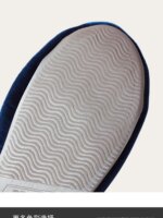 Pantuflas de casa para mujer, ideales para primavera y otoño, cálidas, con un diseño adorable y pompones, hechas de algodón, tipo sandalia, con suela antideslizante y suave, perfectas para usar en interiores y exteriores durante todo el año. - Imagen 4