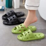 Pantuflas de baño para mujer, sandalias de verano con diseño de queso, zapatos de EVA para hombre, chanclas suaves antideslizantes, pantuflas de interior para parejas - Imagen 6