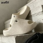 XIXITIAO Zapatillas de plataforma de verano para hombre y mujer, zapatillas de baño interiores de EVA suaves y cómodas, de color sólido, antideslizantes