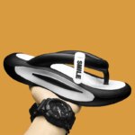 Zapatillas de moda para hombre, sandalias con plataforma para baño, chanclas para mujer, chanclas de EVA antideslizantes para interiores, zapatillas de verano para hombre, zapatos de playa para hombre - Imagen 3