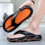 Chanclas para hombre, zapatillas de interior y exterior, suela gruesa y suave, sandalias de playa antideslizantes para baño, zapatillas de casa para hombre y mujer, chanclas - Imagen 4