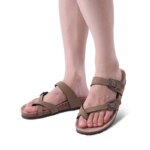 Comwarm, zapatillas de gamuza a la moda para mujer, zuecos para hombre, sandalias con plantilla de corcho con soporte para arco, chanclas de playa para exteriores, zapatos para el hogar - Imagen 5