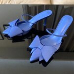 Sandalias de tacón alto con lazo a la moda para mujer, zapatos de tacón con talón descubierto, elegantes, de satén, con punta en pico, para fiesta, 2025 - Imagen 3