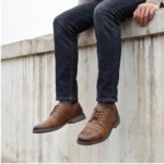 Zapatos de vestir para hombre, con acabado pulido, ideales para la oficina, con suela azul y detalles llamativos, y puntera cerrada. - Imagen 4