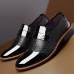 Zapatos clásicos para hombre, zapatos de vestir Buniness, zapatos de cuero antideslizantes para oficina, zapatos Oxford formales para boda, mocasines de trabajo de cuero PU - Imagen 3