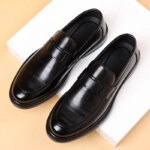 Mocasines de moda de estilo británico para hombre, zapatos de vestir negros de nuevo diseñador para primavera y otoño, zapatos informales de cuero para hombre 2025 - Imagen 3