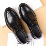 Mocasines de moda de estilo británico para hombre, zapatos de vestir negros de nuevo diseñador para primavera y otoño, zapatos informales de cuero para hombre 2025 - Imagen 4